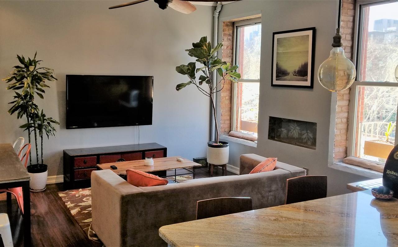 Big Renovated With Great Views Apartamento